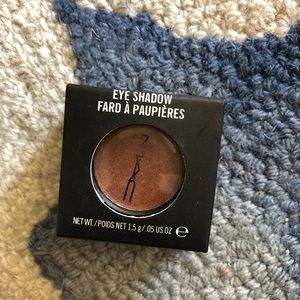 Era MAC eyeshadow